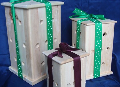 Krabička s hoblinami  č.62 malá, cena : 380,-Kč